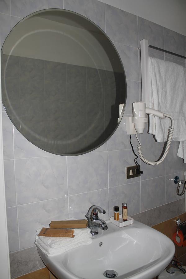 Hotel Luisa Milaan Kamer foto
